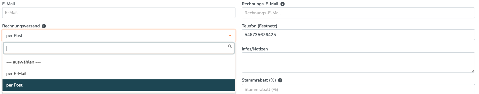 Auswahlfeld Rechnungsversand in den Kunden-Stammdaten mit den Optionen per E-Mail und per Post